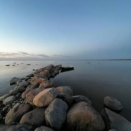 Privaatne Talu Otse Mere Aeaeres * Tahkuranna