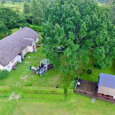 Holiday home Privaatne Talu Otse Mere Aeaeres Tahkuranna