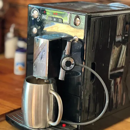 Privaatne Talu Otse Mere Aeaeres بيت للعطل Tahkuranna