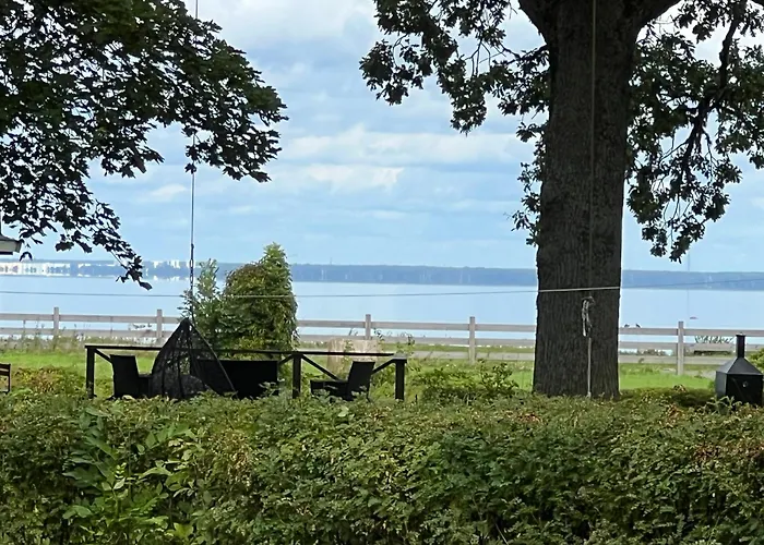 Privaatne Talu Otse Mere Aeaeres Tahkuranna